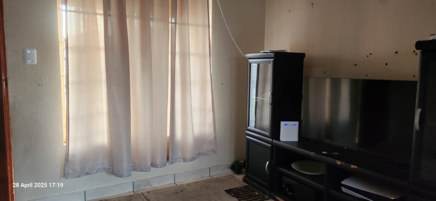 2 Bedroom Property for Sale in Waterval East North West